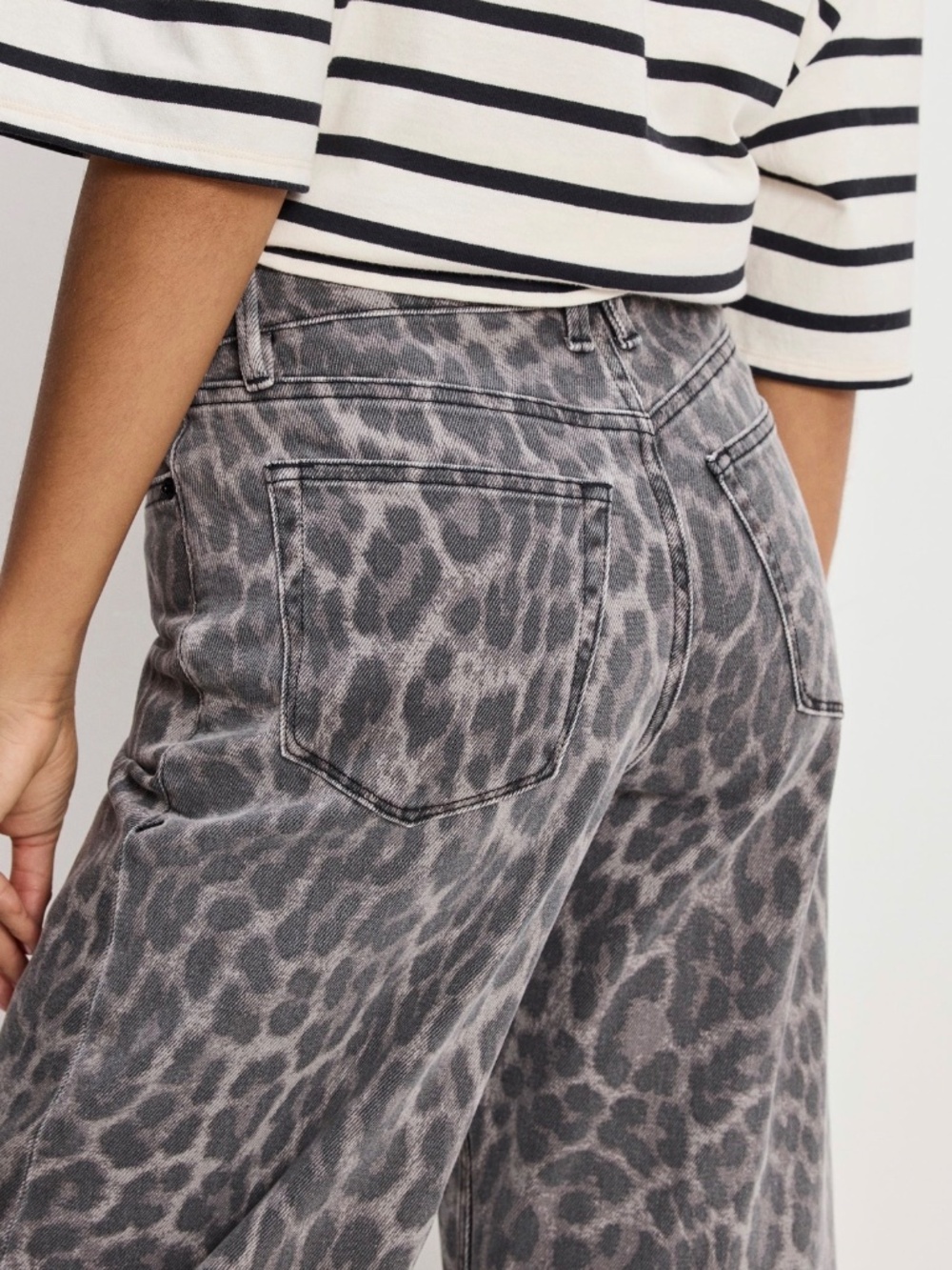 NWT Good Barrel Leopard Jeans - Picture 4 of 6